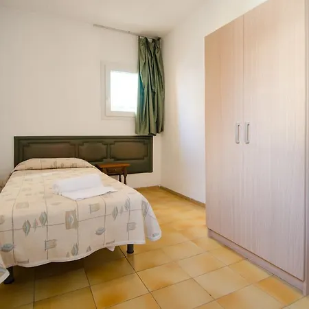 Lloret Guest house 2*