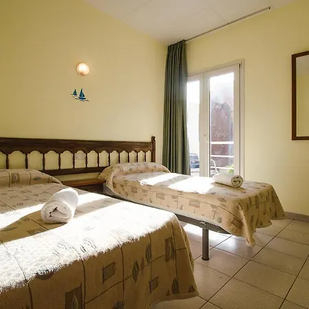 Lloret Gæstehus 2*